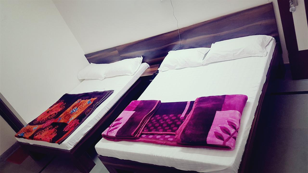 Hotel Ambe Residency Ābu Road Buitenkant foto